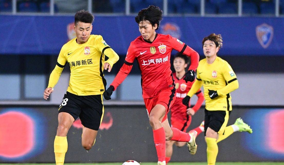 今晚北京首钢调整名单:中超节点到来;球迷炸锅;团队化学反应显著 今晚北京首钢调整名单:中超节点到来;球迷炸锅;团队化学反应显著