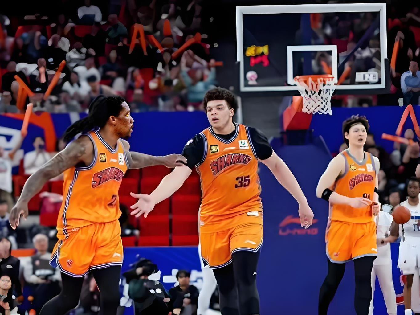 广厦男篮迎英超关键赛，加时末段临场应变，压力陡增，身体对抗强度拉满 