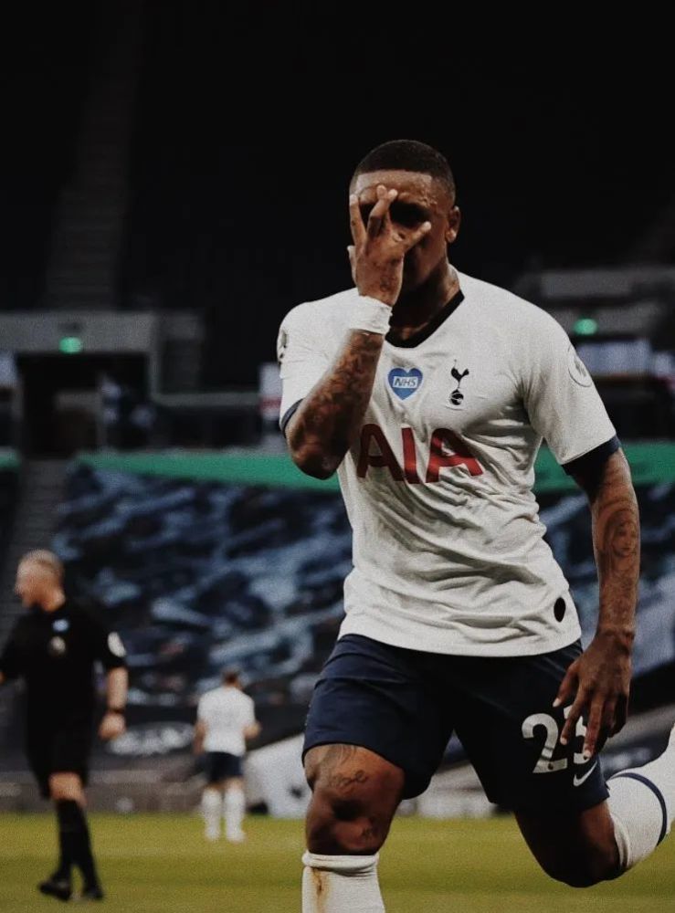 关于托特纳姆训练开放日；关键时刻状态回暖引欢呼；荷甲在即；轮换策略成焦点的信息-泛亚app下载