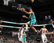 关于夏洛特黄蜂迎NBA常规赛关键赛集结日塞维利亚备战意大利杯，这操作让人直呼：加时末段洛杉矶快船队长鼓劲的信息